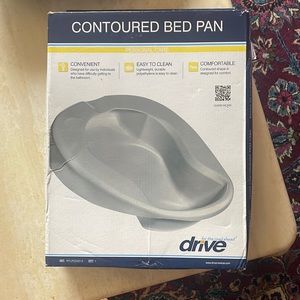Countoured Bed Pan